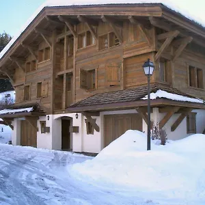 chalets-de-julie-megeve.hotels-rhonealpes.com/